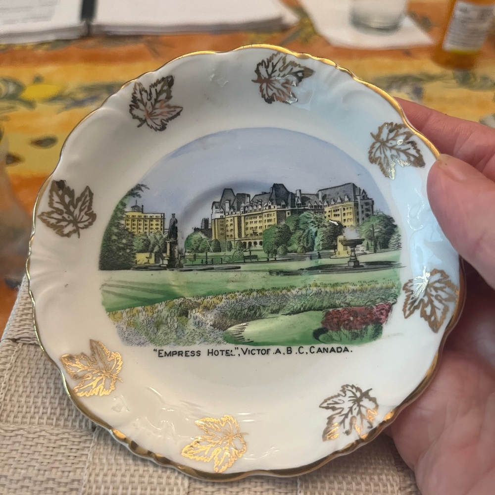 Elegant Gold-Trimmed Scenic Plate British Columbia